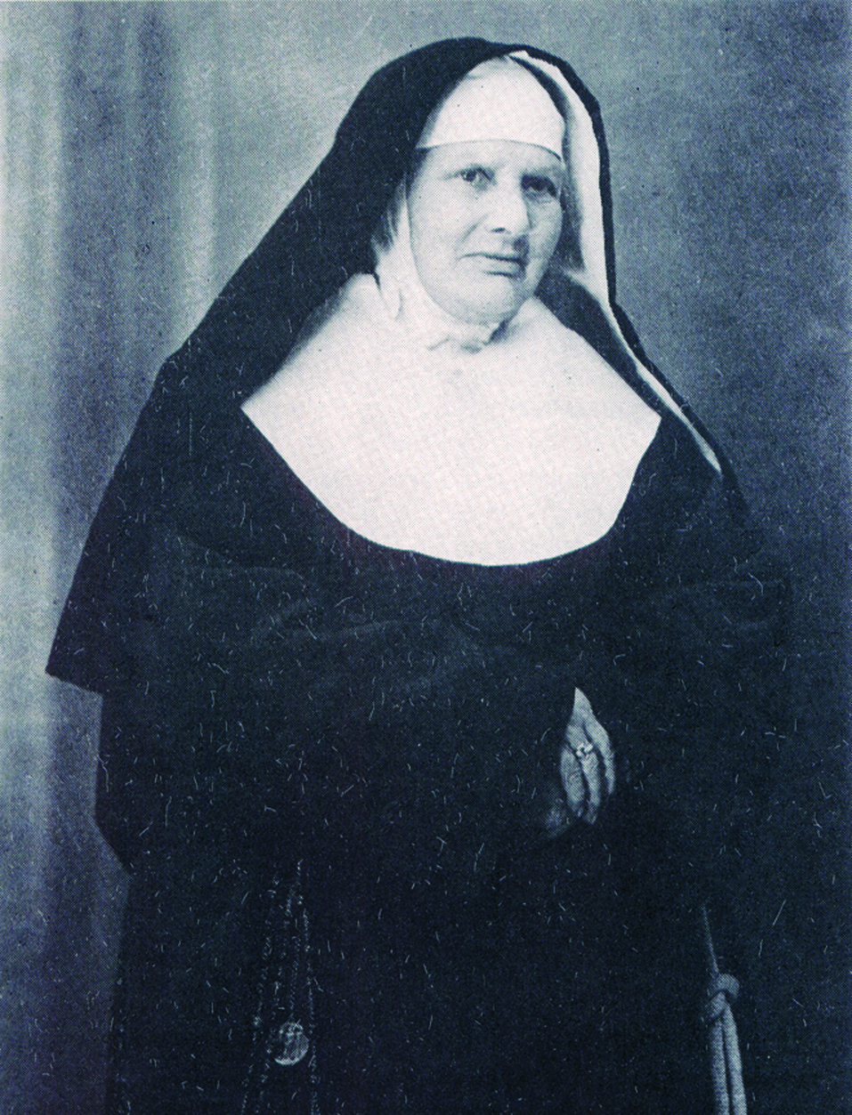 Suor Maria Margherite, guarita da una malattia renale incurabile durante la processione del Santissimo Sacramento